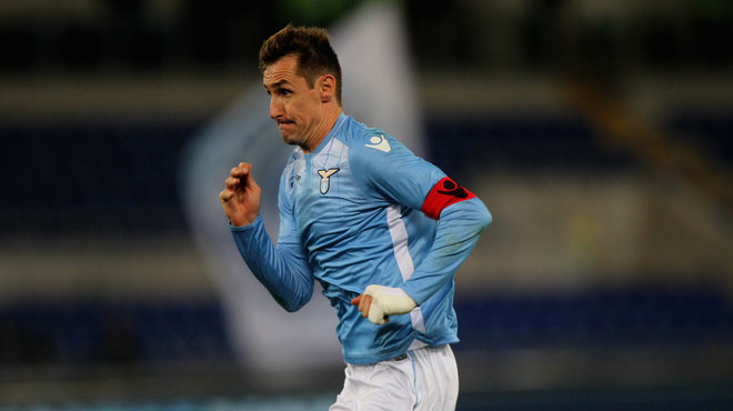 这队的节奏一上来就压不住（这队开场节奏迅猛，难以遏制）