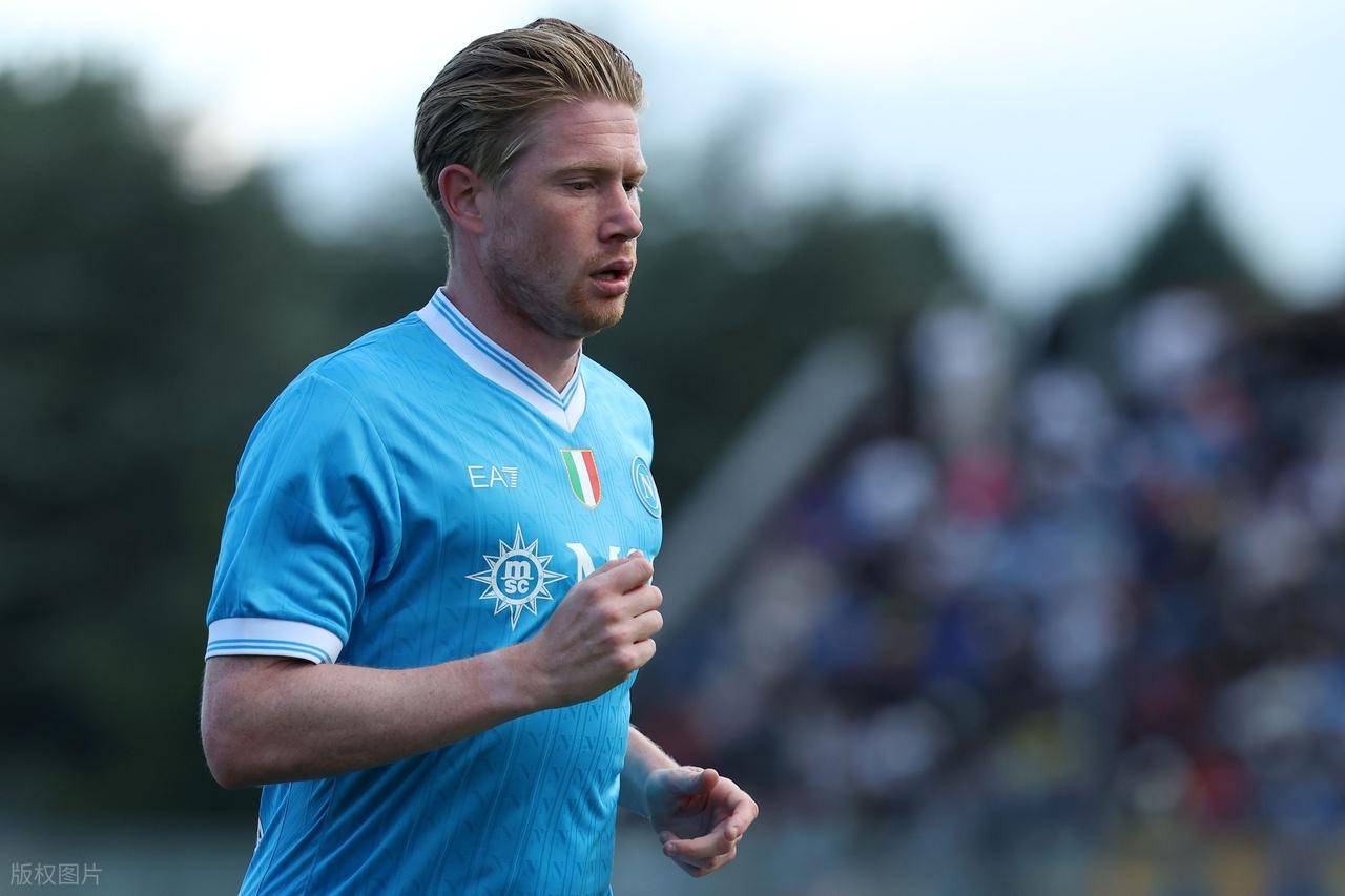 斯洛特：萨拉赫？我们应该谈论的是比赛的结果和场上球员（斯洛特：关于萨拉赫？更该讨论比赛结果和在场球员）