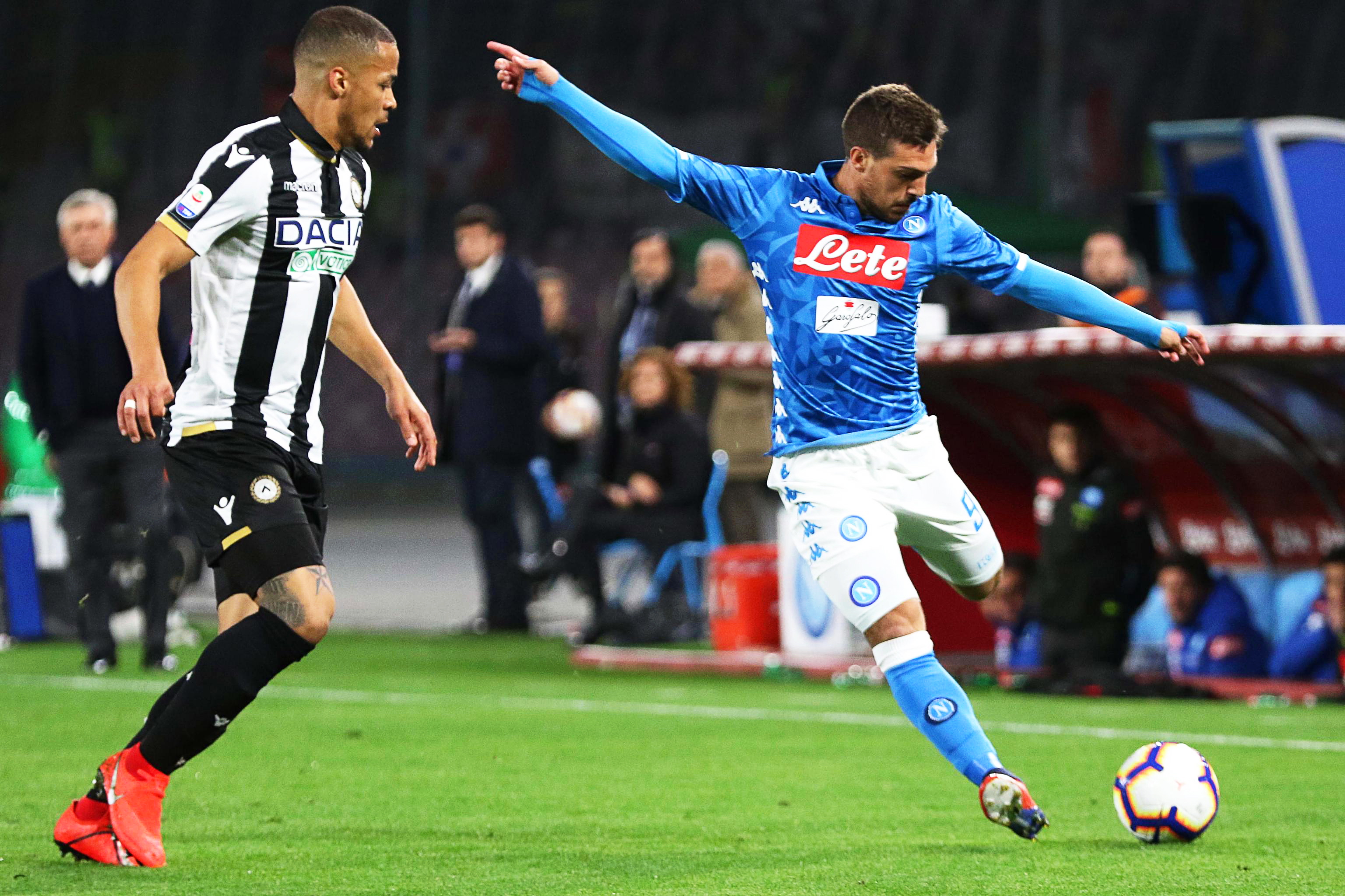 熊猫杯U22国足2-0力克韩国U22，拜合拉木双响+写意脚后跟破门（熊猫杯U22国足2-0韩国U22：拜合拉木梅开二度，脚后跟妙射定胜局）