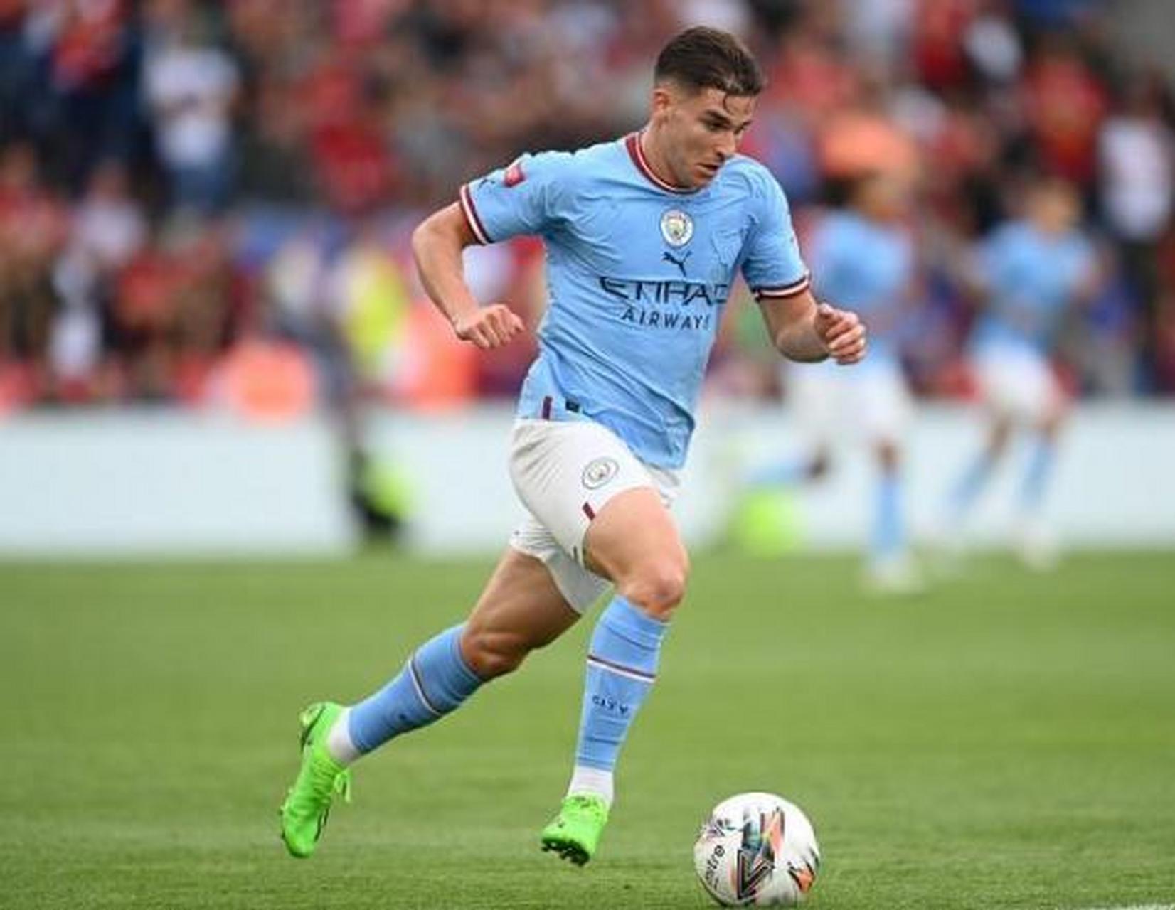 纳米比亚足球的拓荒者-艾里法斯・希武特-上，当年的大连万达26号（昔日大连万达26号，纳米比亚足球拓荒者：艾里法斯·希武特（上））