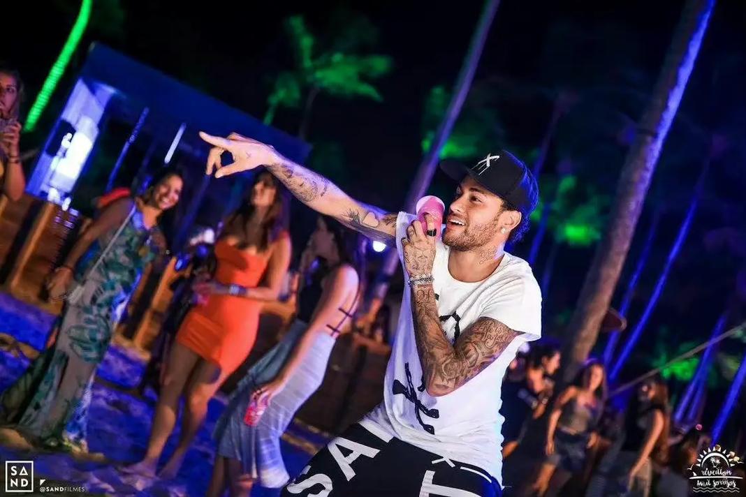 毛罗：尤文后防缺乏领袖，斯帕莱蒂应让他们展现个性成为领袖（毛罗：尤文后防缺少领袖 斯帕莱蒂应鼓励球员展现个性并挑起重担）