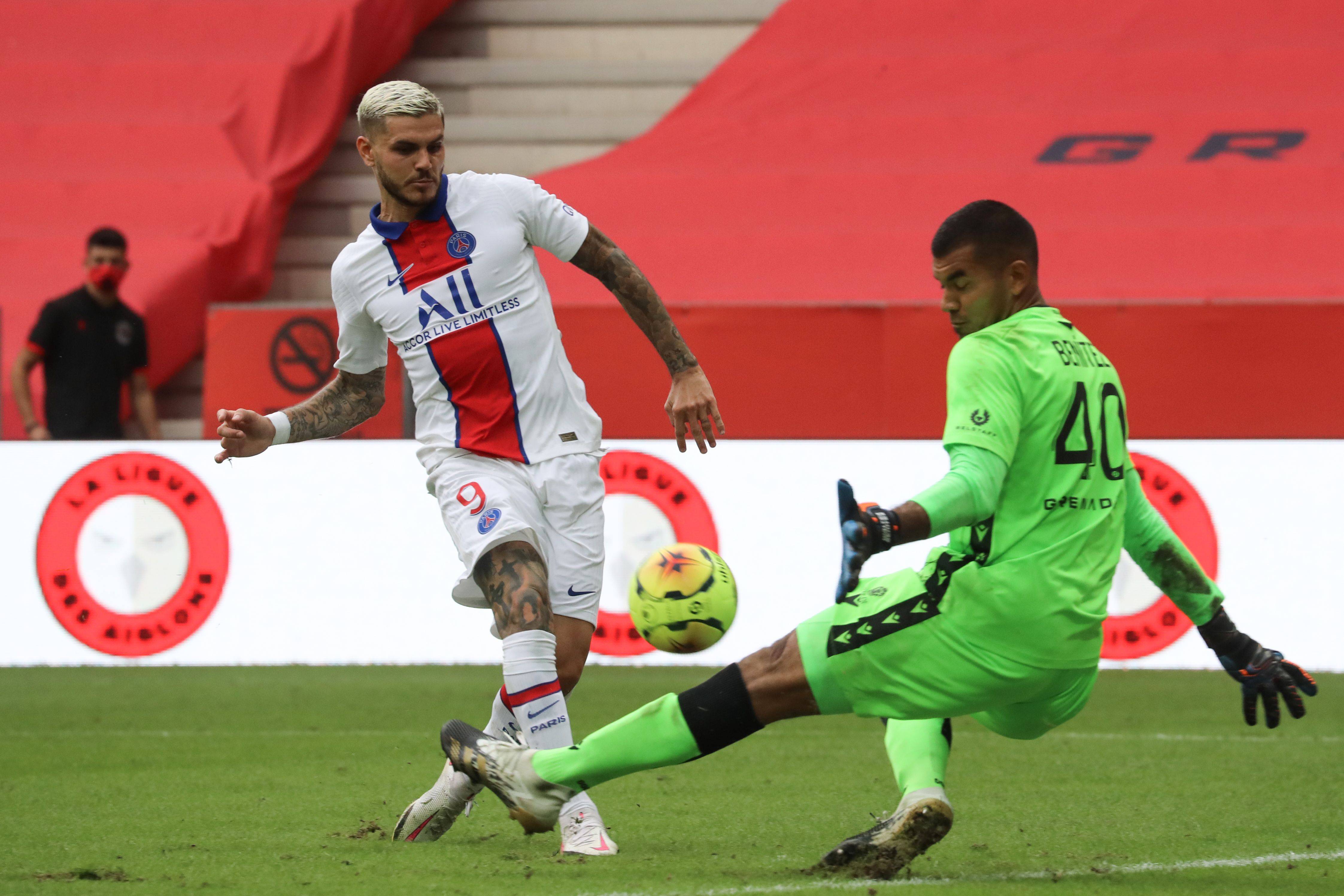 每周电子厂：安东尼倒钩爆头染红，澳超赛场惊现断子绝孙脚（每周电子厂：安东尼倒钩击中头部被红牌罚下，澳超赛场上演断子绝孙式恶铲）