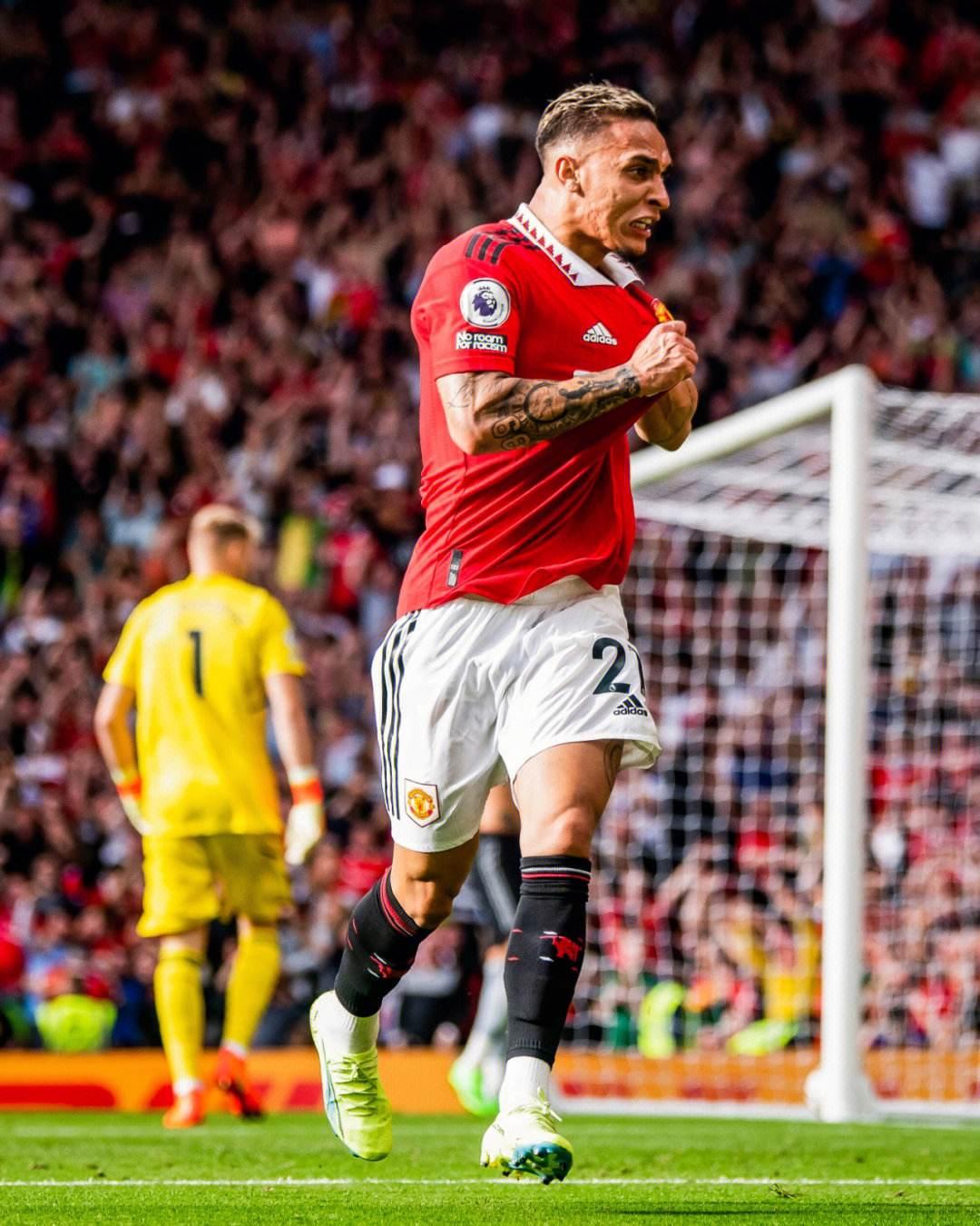 英媒：拜仁有意在一月永久签下梅努，已和他的经纪人直接会谈（英媒：拜仁计划一月永久引进梅努，已与其经纪人直接面谈）