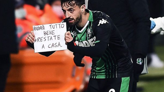 英媒：萨拉赫不打算道歉并有离队计划，本周末英超他不会出场（英媒：萨拉赫无意道歉并计划离队，周末英超缺席）