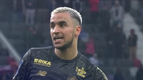 欧冠92年改制后戴帽数前10：梅西、C罗8次第1，姆巴佩5次第4（欧冠改制以来帽子戏法前十：梅西、C罗各8次并列第一，姆巴佩5次位列第4）