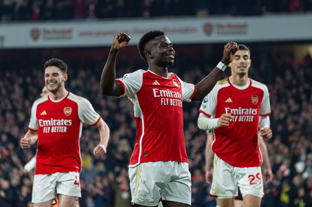 霍姆格伦单场20+命中率联盟第三，雷霆轻取太阳晋级杯赛四强（霍姆格伦砍下20+效率列联盟第三，雷霆轻取太阳挺进杯赛四强）