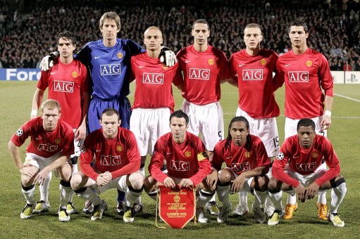 胡金秋溜底2分命中，广厦一波12-4扩大领先至18分（胡金秋底线突破取2分，广厦轰出12-4攻势将分差拉大至18分）