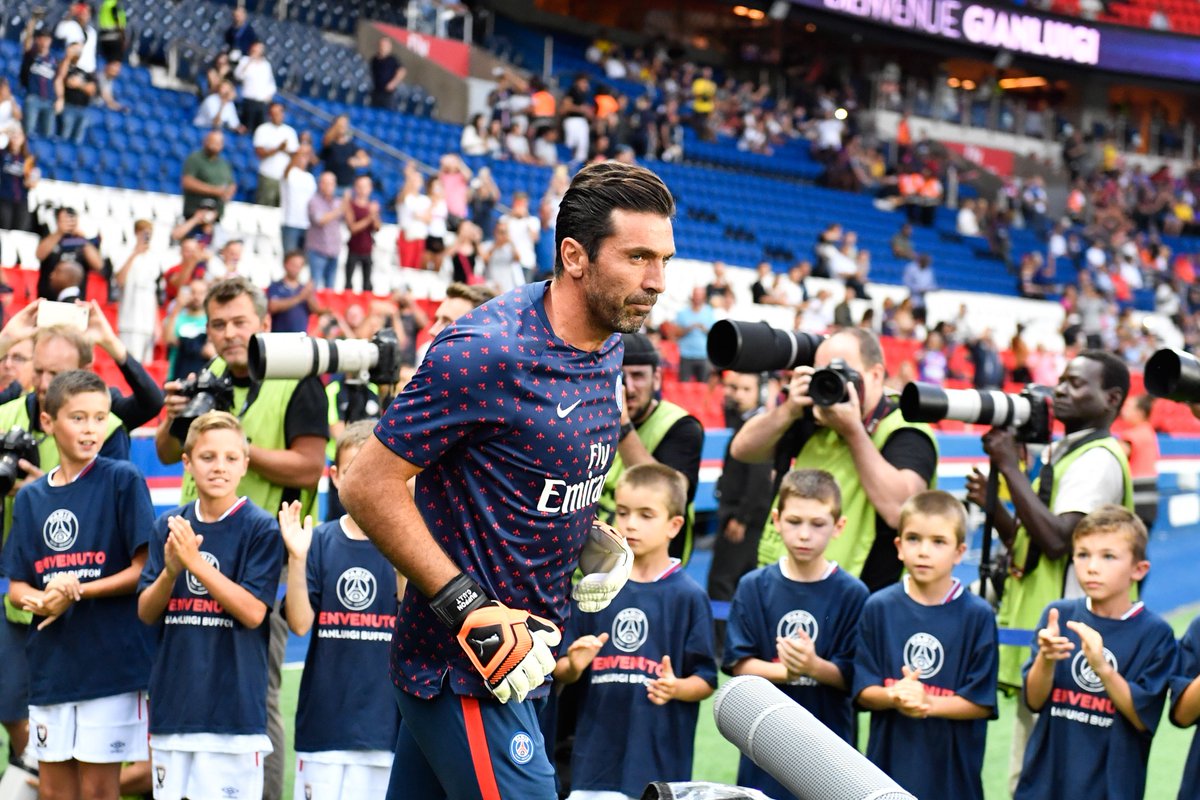 哈登：现如今每个人都在用后撤步，这绝对是我引以为傲的一点（哈登：如今后撤步遍地开花，这让我倍感自豪）