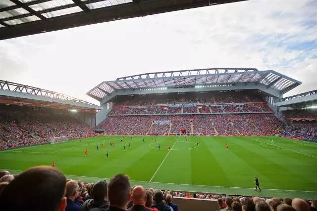 太阳vs掘金前瞻：两队同为背靠背，阵容厚度成比赛胜负手（太阳对掘金前瞻：双双背靠背，阵容深度或定胜负）