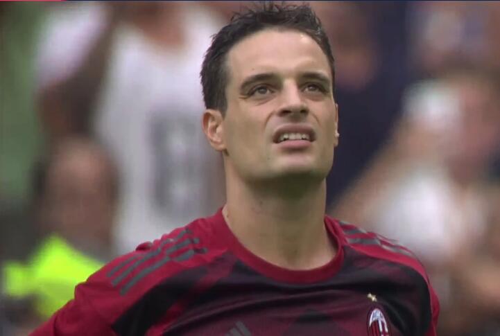 首尔主帅金基东：双线作战让球员们在体能上面临不小的挑战（首尔主帅金基东：双线征战令队员体能压力不小）