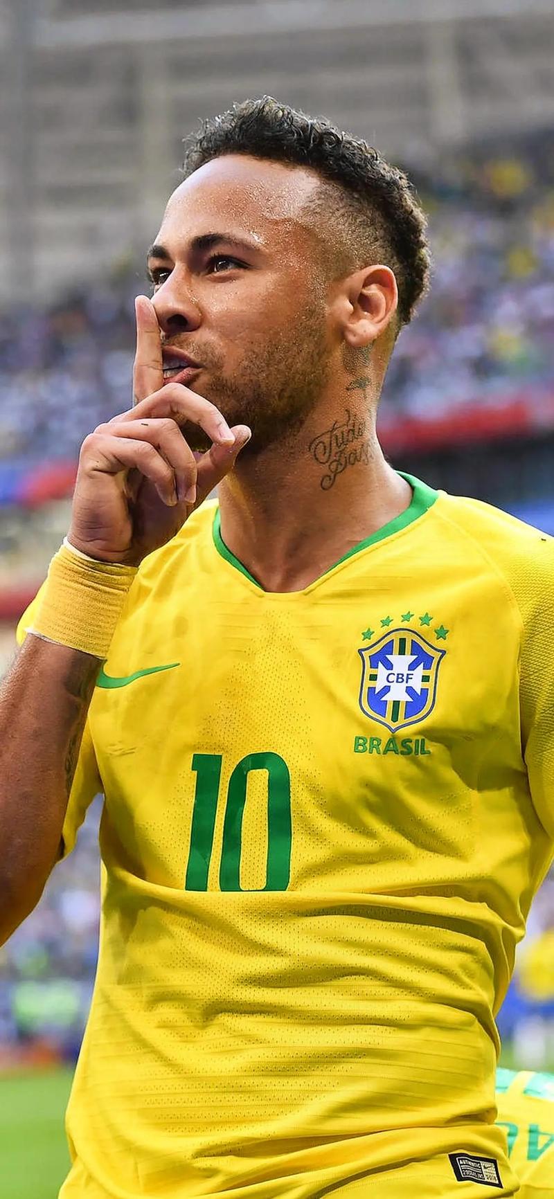 首开记录，欧纳希是本世纪首位西甲对皇马进球的摩洛哥球员（欧纳希首开纪录，成本世纪西甲首位攻破皇马球门的摩洛哥球员）